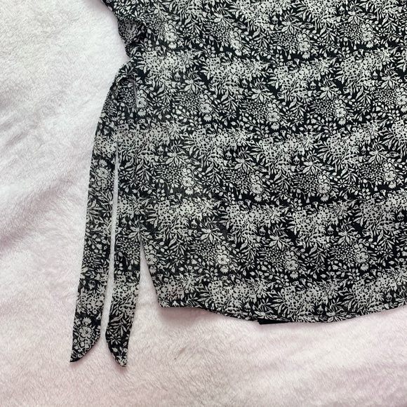 Bobeau Top - Picture 2 of 7